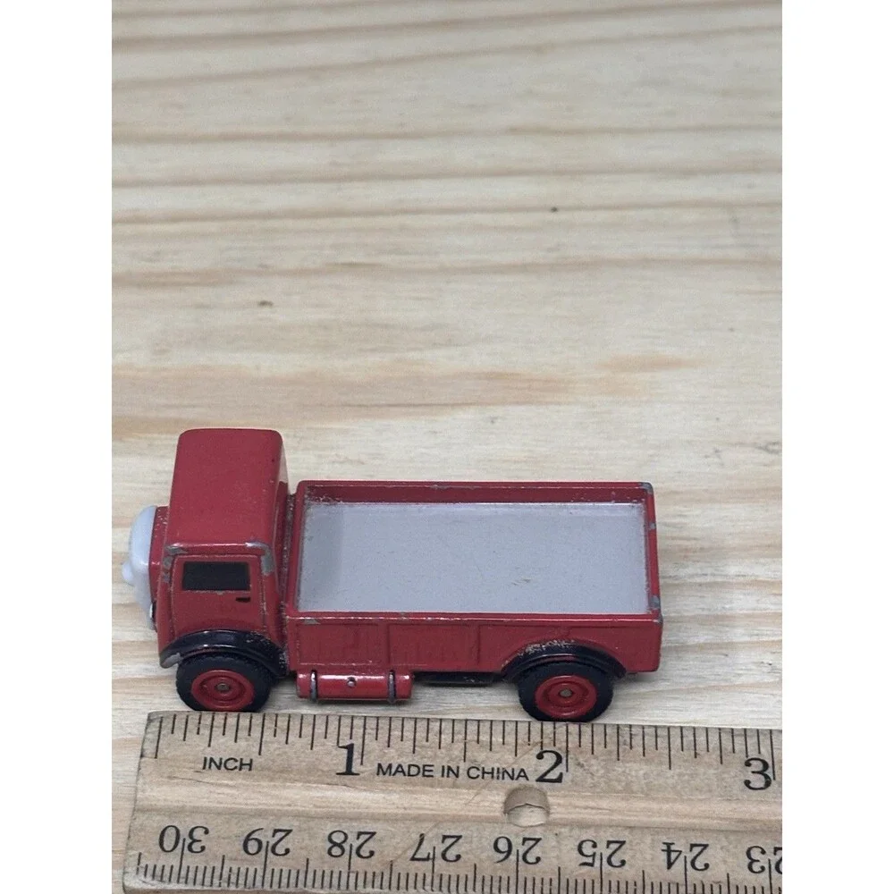 Vintage Thomas and Friends Lorry 3 Truck Diecast toy Ertl 1999 Red LOR 3